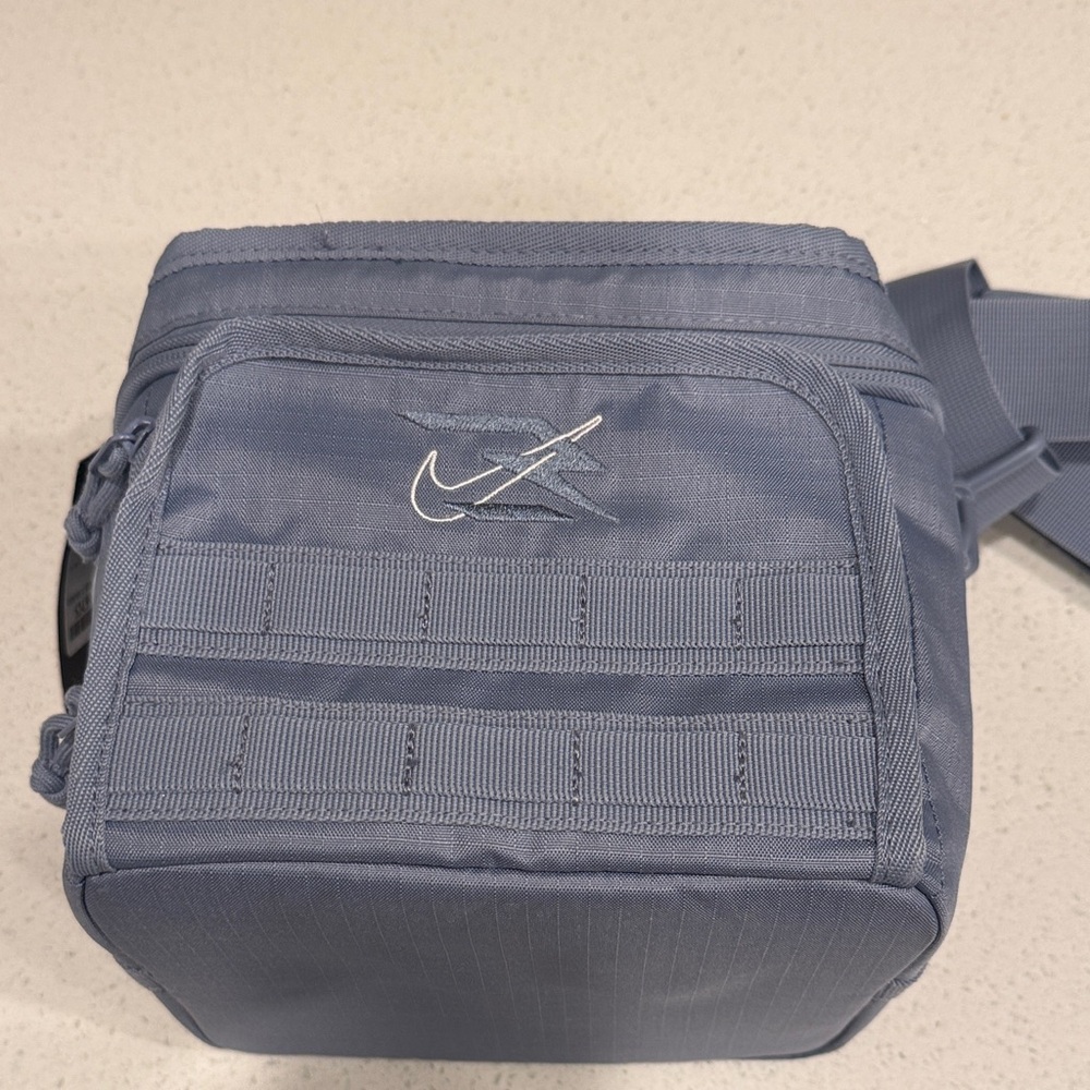 Nike blue /gray lunch tote